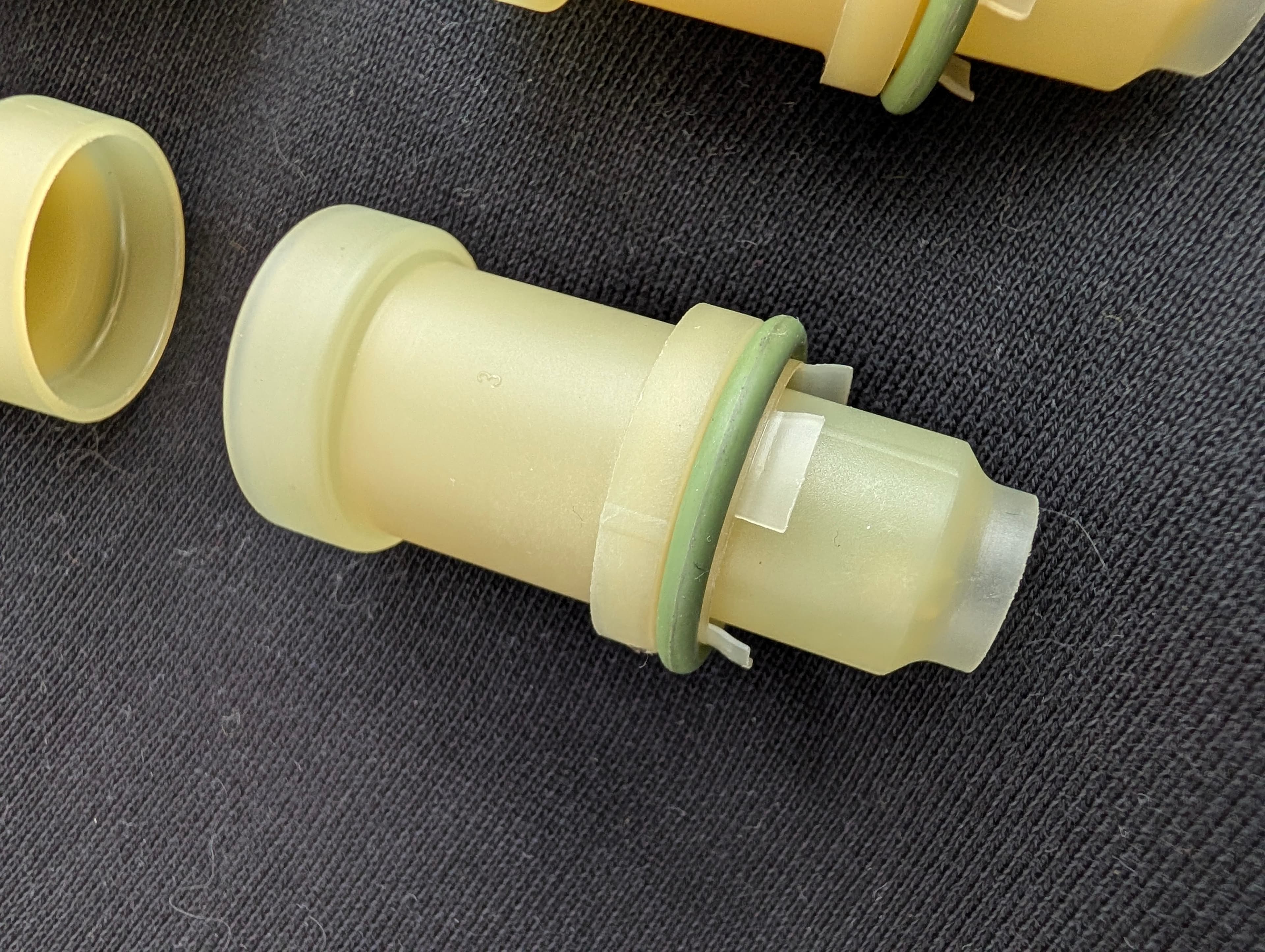 Fuel Injector Insulator  M116 / M117 K-Jetronic (NOS) A 117 070 00 55 thumbnail 3