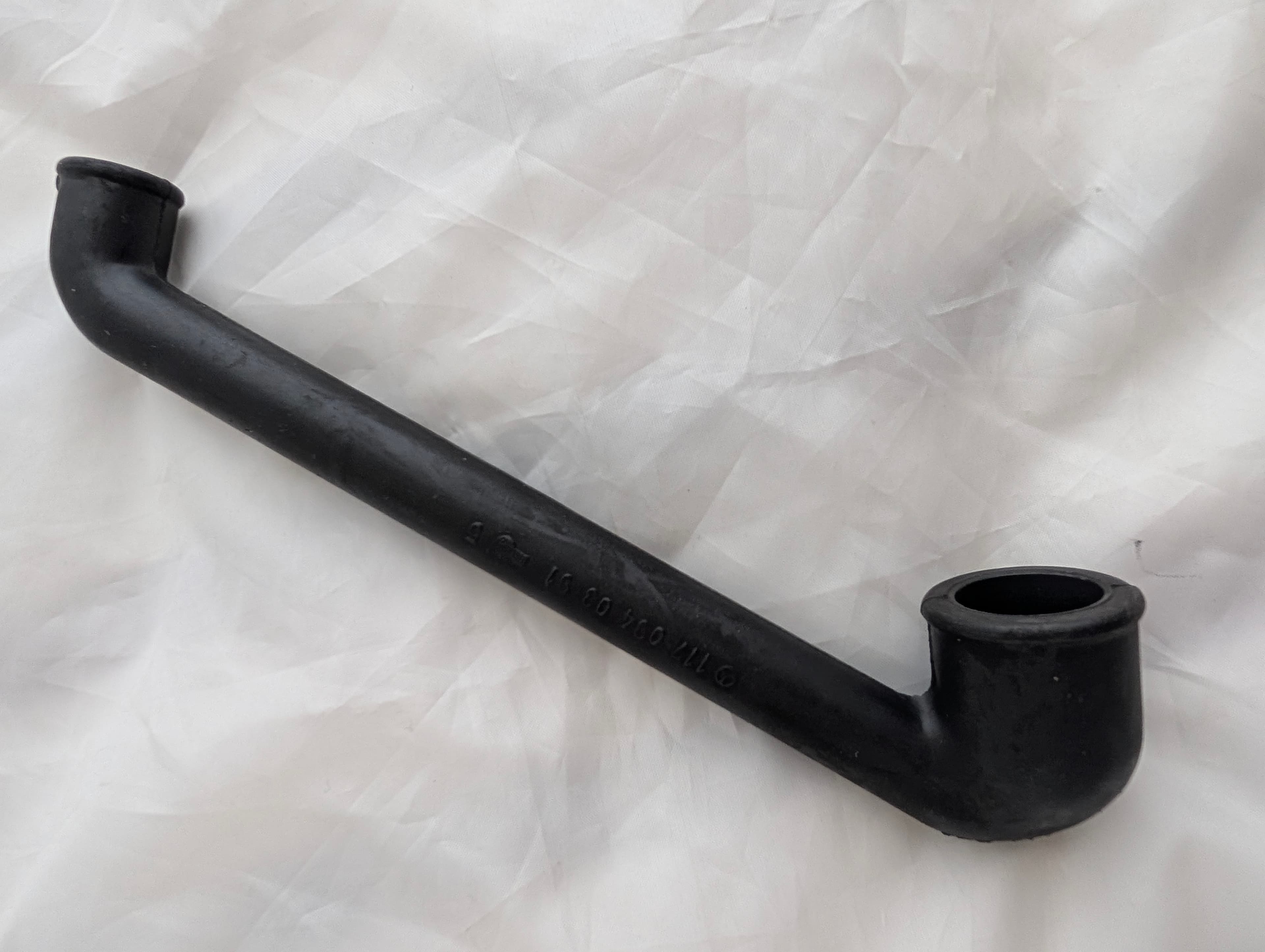 Genuine Mercedes Crankcase Breather Hose — M117 K-Jetronic V8